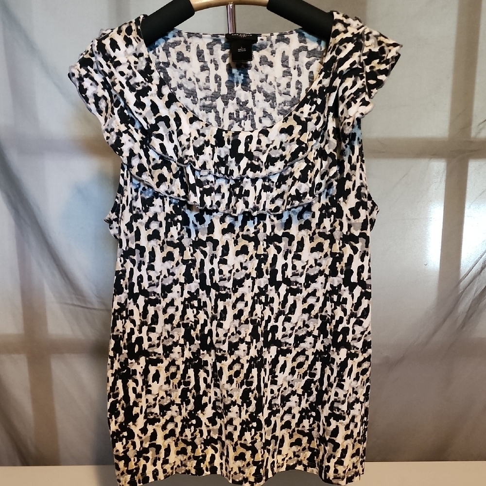 Ann Taylor Black and White Flutter Sleeve Sundress